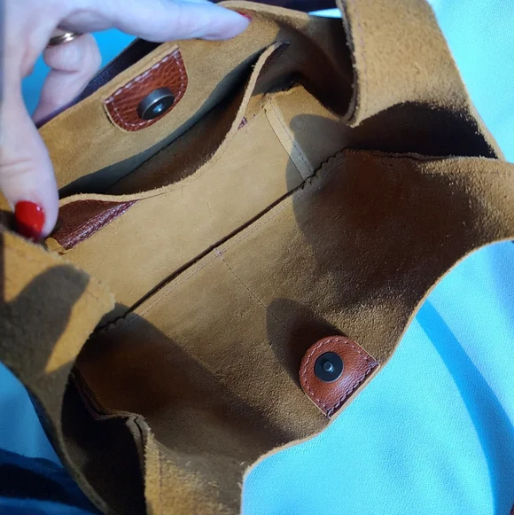 BNNU  PLG Medium Madison Bag In Sienna - Picture 5 of 5